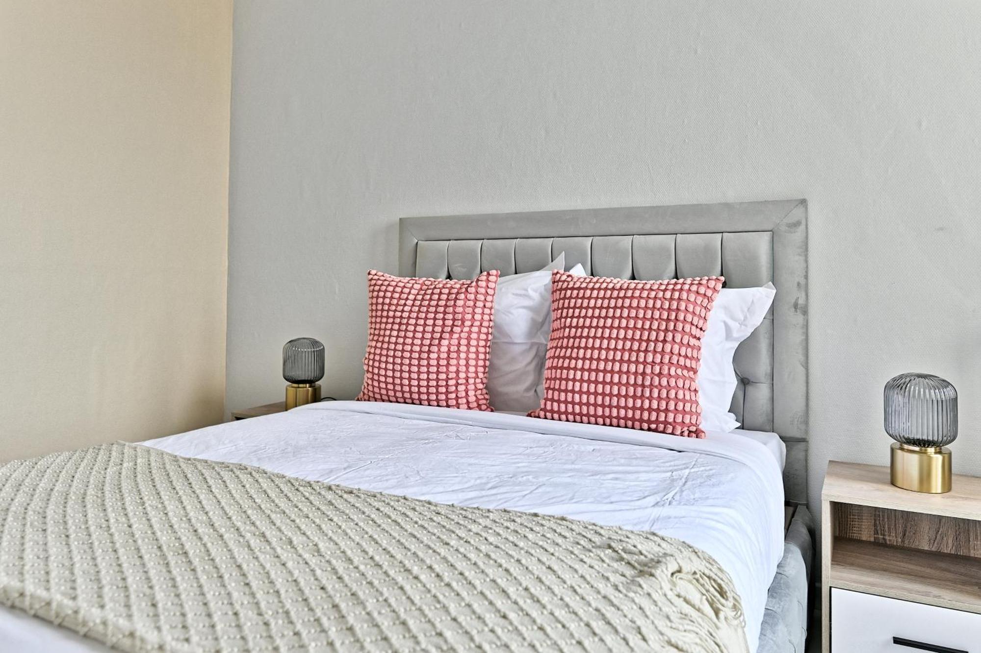 Appartement Paisible Et Moderne - Gagny Экстерьер фото