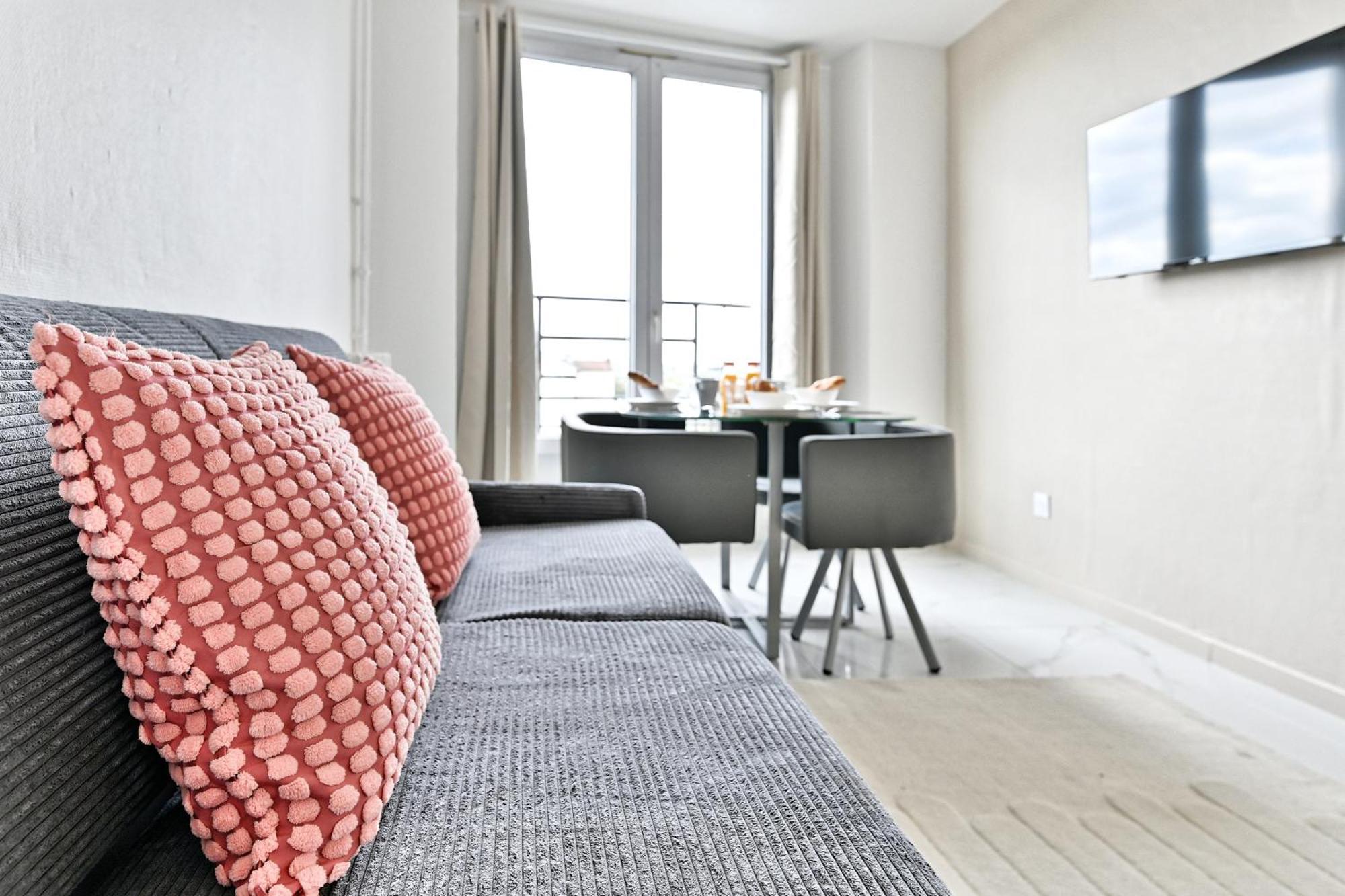 Appartement Paisible Et Moderne - Gagny Экстерьер фото